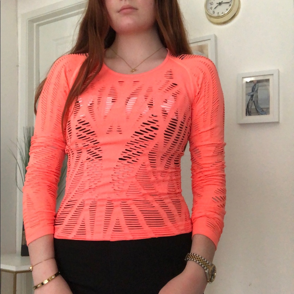 Alo yoga top